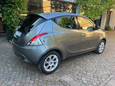 Lancia Ypsilon 1.3 MJT 5 porte Neopatentati Grigio usata ROSà