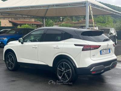 Nissan Qashqai MHEV 158 CV Xtronic N-Connecta Bianco usata Massarosa