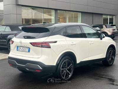Nissan Qashqai MHEV 158 CV Xtronic N-Connecta Bianco usata Massarosa
