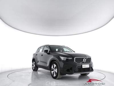 Volvo XC40 T4 Recharge Plug-in Hybrid automatico Essential Nero usata Corciano