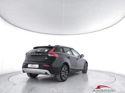 Volvo V40 Cross Country D2 Business Plus Nero usata Corciano