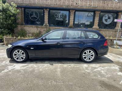 BMW Serie 3 320d 320d MSport Blu/Azzurro usata Roma