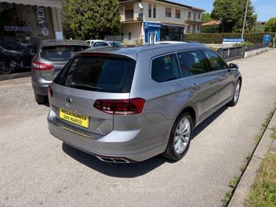 Volkswagen Passat Passat Var. 1.6 TDI DSG Comfortline BMT Grigio usata Mirano