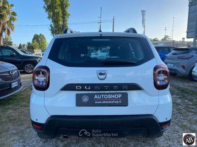 Dacia Duster 1.0 TCe GPL 100 CV 4x2 Comfort Bianco usata Latina