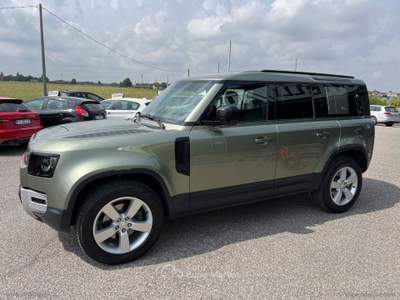Land Rover Defender Defender 110 3.0D I6 250 CV AWD Auto SE Verde usata Cerea