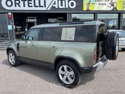 Land Rover Defender Defender 110 3.0D I6 250 CV AWD Auto SE Verde usata Cerea