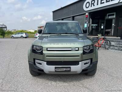 Land Rover Defender Defender 110 3.0D I6 250 CV AWD Auto SE Verde usata Cerea