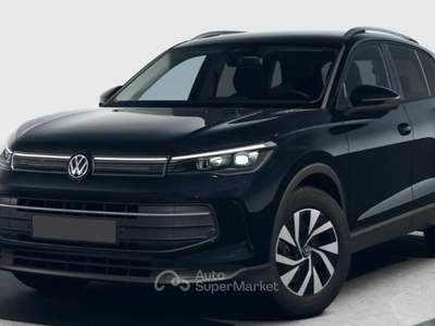Volkswagen Tiguan 2.0 tdi Life 150cv dsg KM0 Nero usata Nola