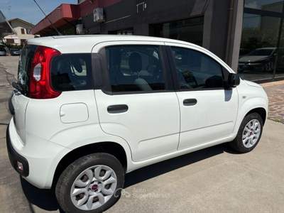 Fiat Panda 0.9 t.air t. natural power Easy 80cv Bianco usata Cento