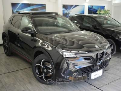 Alfa Romeo Junior 1.2 136 CV Hybrid eDCT6 Speciale + Tetto apribile Nero usata Pozzuoli