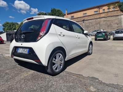 Toyota Aygo X Aygo 5p 1.0 x-cite m-mt Bianco usata ROMA