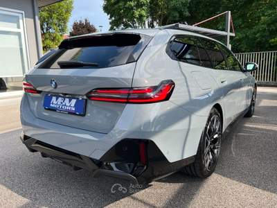 BMW Serie 5 530d Futura d Touring 48V xdrive MSport auto Grigio usata Martellago