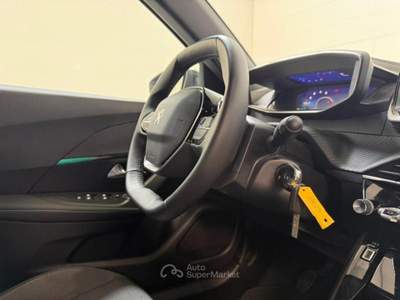 Peugeot 2008 2008 1.2 puretech Allure Pack s&amp;s 130cv Bianco usata Scarmagno