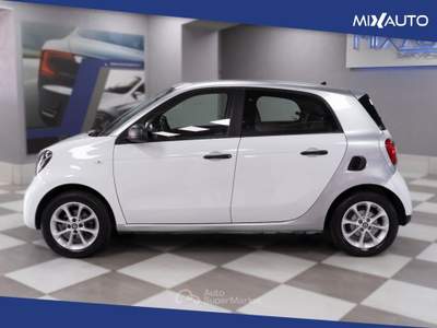 Smart ForFour 1.0 Youngster 71CV Twinamic Bianco usata Latina