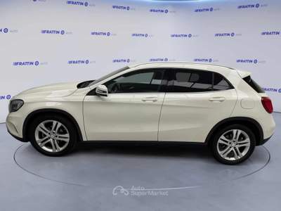 Mercedes-Benz GLA Gla 200 D Automatic Sport Bianco usata Cassola