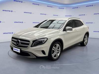 Mercedes-Benz GLA Gla 200 D Automatic Sport Bianco usata Cassola