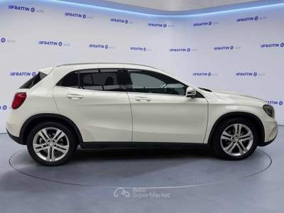 Mercedes-Benz GLA Gla 200 D Automatic Sport Bianco usata Cassola