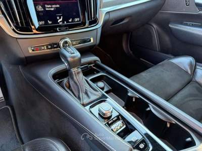Volvo V90 D4 AWD Geartronic R-Design Nero usata San Donà di Piave