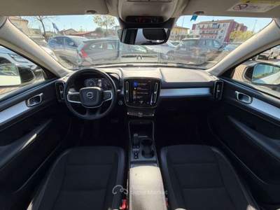 Volvo XC40 D3 150CV Geartronic Momentum Bianco usata San Donà di Piave