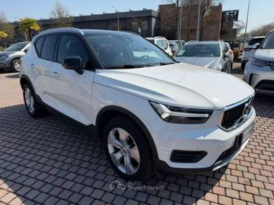 Volvo XC40 D3 150CV Geartronic Momentum Bianco usata San Donà di Piave