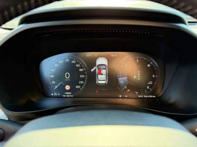 Volvo XC40 D3 150CV Geartronic Momentum Bianco usata San Donà di Piave