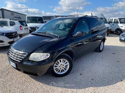 Chrysler Voyager / Grand Voyager Voyager 2.5 CRD cat LX Leather Nero usata Corato