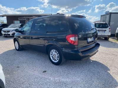 Chrysler Voyager / Grand Voyager Voyager 2.5 CRD cat LX Leather Nero usata Corato
