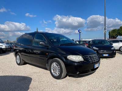 Chrysler Voyager / Grand Voyager Voyager 2.5 CRD cat LX Leather Nero usata Corato