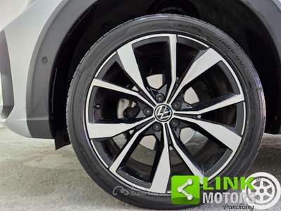Volkswagen Taigo 1.0 TSI 110 CV R-Line NEOPATENTATI GARANZIA Grigio usata Seregno