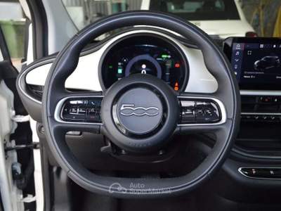 Fiat 500e 3+1 42 kWh Bianco usata Ardea