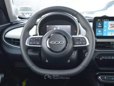 Fiat 600 Hybrid 100 CV DCT La Prima MHEV Bianco usata Ardea