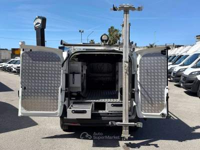 Fiat Doblò 1.6mjt 105cv OFFICINA MOBILE Bianco usata Salerno