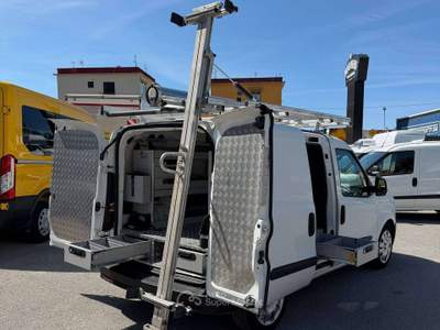Fiat Doblò 1.6mjt 105cv OFFICINA MOBILE Bianco usata Salerno