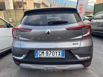 Renault Captur Captur II  1.6 E-Tech full hybrid Engineered 145cv auto Grigio usata Genova