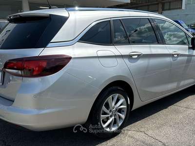 Opel Astra Sports Tourer 1.5 cdti Business Elegance s&s 122cv at9 Argento usata Scorzè
