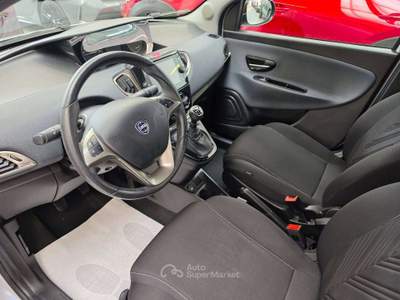 Lancia Ypsilon Ypsilon 1.0 Hybrid Gold s&s 70cv SENZA VINCOLO Grigio usata Torino