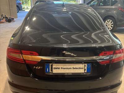 Jaguar XF 2.2d Business edition auto Nero usata Erba