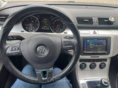 Volkswagen Passat Passat VI 2005 Variant 2.0 tdi Highline c/navi Argento usata Zola Predosa