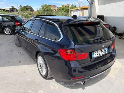 BMW Serie 3 320d 318 320d Efficient Dynamics Touring Luxury Blu/Azzurro usata ALTAMURA