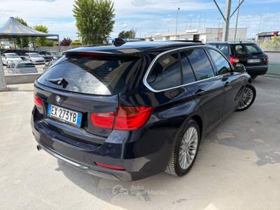 BMW Serie 3 320d 318 320d Efficient Dynamics Touring Luxury Blu/Azzurro usata ALTAMURA