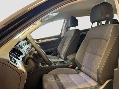 Volkswagen Passat Passat Variant 2.0 TDI SCR EVO DSG Business BMT Nero usata Parma