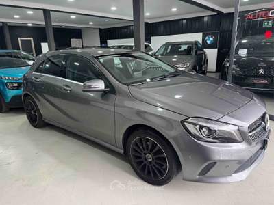 Mercedes-Benz Classe A A 180 d Premium Anno 2018 Nero usata Torino