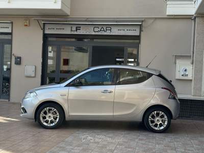 Lancia Ypsilon 5 porte Platinum Argento usata SANTERAMO IN COLLE
