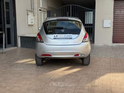 Lancia Ypsilon 5 porte Platinum Argento usata SANTERAMO IN COLLE