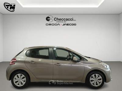 Peugeot 208 1.2 VTi 82 CV 5 porte Active Grigio usata Prato