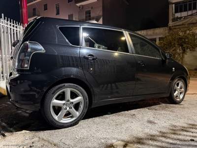 Toyota Corolla Corolla Verso 2.2 16V D-4D D-Cat 7pti 7P. Nero usata Cava de' Tirreni