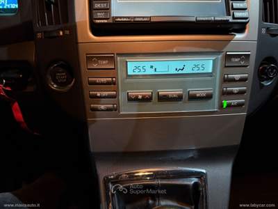 Toyota Corolla Corolla Verso 2.2 16V D-4D D-Cat 7pti 7P. Nero usata Cava de' Tirreni