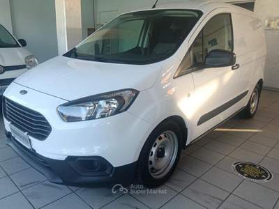 Ford Transit Courier COURIER – 78. usata ALTIDONA