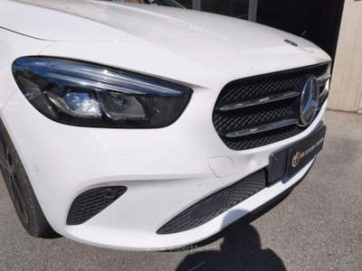 Mercedes-Benz Classe B B 180 d Aut. Sport Plus UNIPROP*TETTO Bianco usata Fonte Nuova