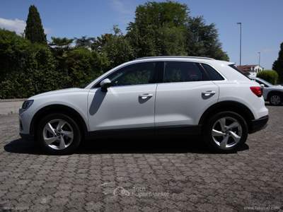 Audi Q3 Q3 35 TFSI S tronic Business Advanced Bianco usata Pordenone